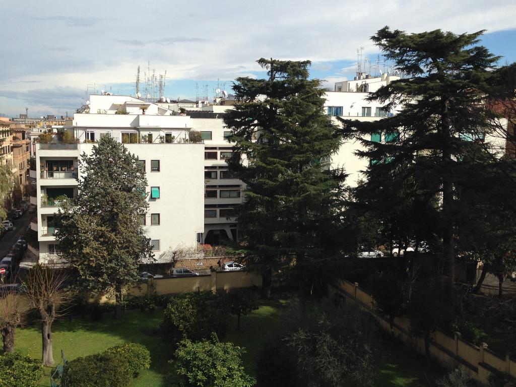 Room In Roma Isole ภายนอก รูปภาพ