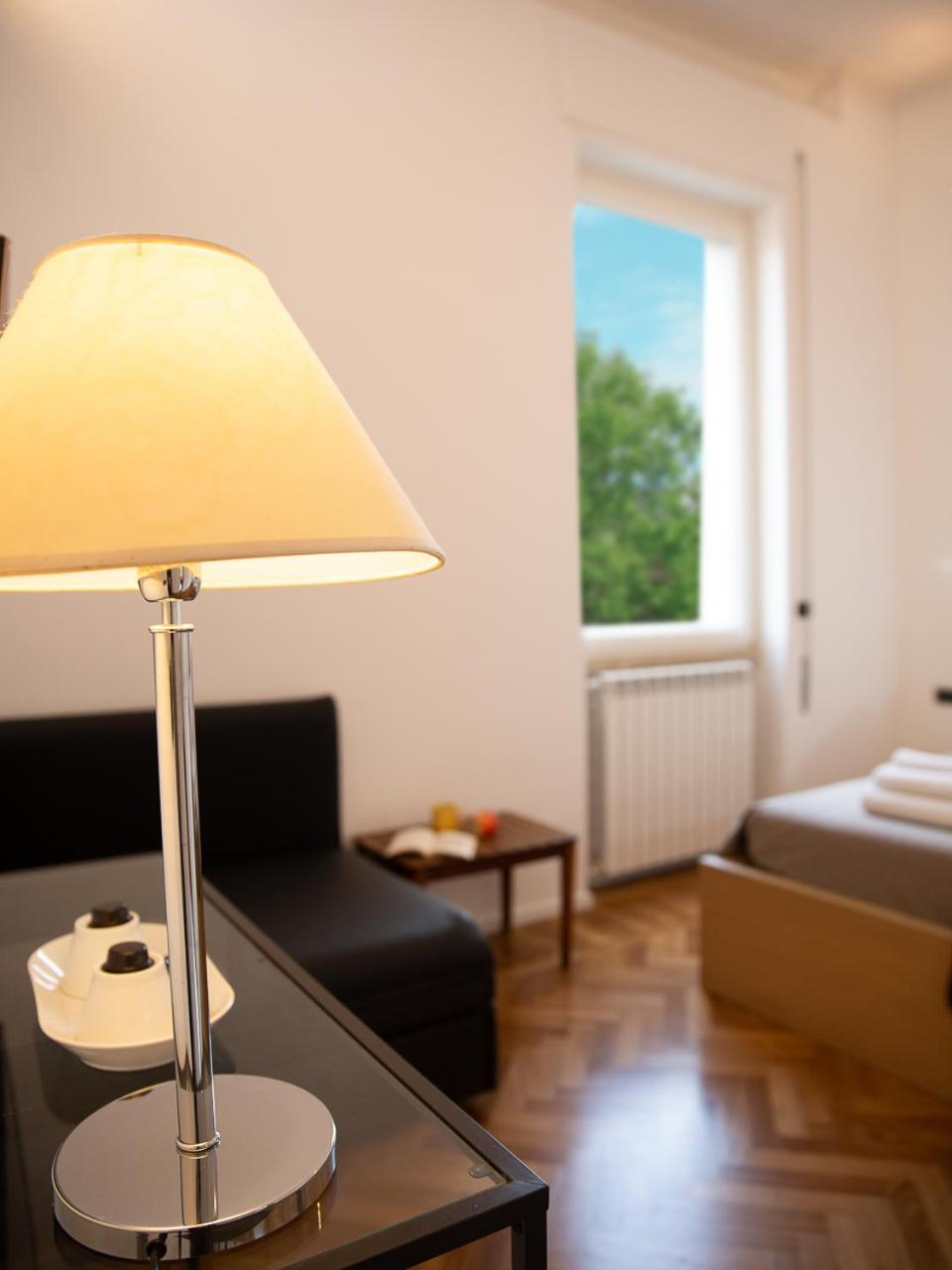 Room In Roma Isole ภายนอก รูปภาพ
