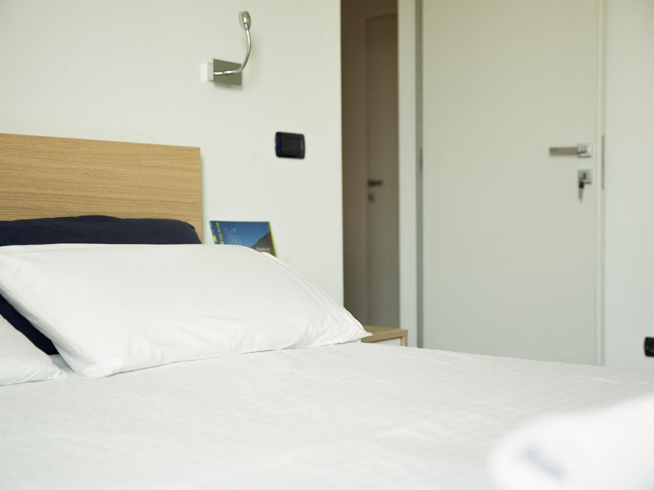 Room In Roma Isole ภายนอก รูปภาพ